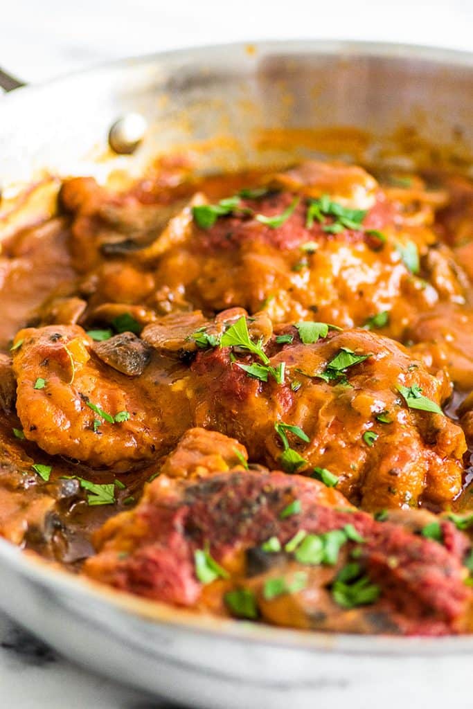 Easy Chicken Cacciatore is one of my go-to simple weeknight dinners. | Easy Dinners | Easy Pasta | Chicken Pasta |