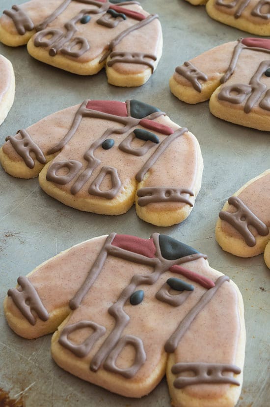 Poe's Jacket Cookies - Cookiefied versions of Star Wars: The Force Awakens' best character: Poe's Jacket. Post includes printable stickers. From BakingMischief.com