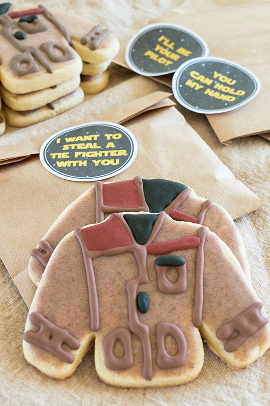 Poe's Jacket Cookies - Cookiefied versions of Star Wars: The Force Awakens' best character: Poe's Jacket. Post includes printable stickers. From BakingMischief.com