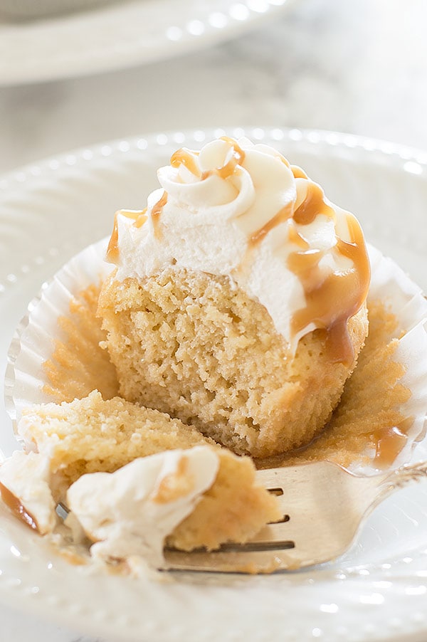 Looking to add a little kick to your cupcake party? Try these Kahlua Tres Leches Cupcakes!