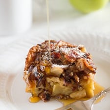 Smokey bacon and tart apples make this Dutch Apple Baby pancake the perfect breakfast for a lazy weekend morning. Recipe includes nutritional information. From BakingMischief.com