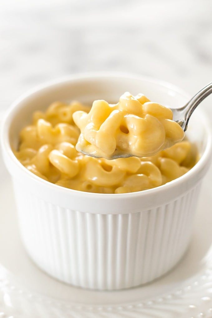 A spoonful of mac and cheese for one.