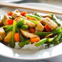 This healthy Panda Express Chicken recipe is an easy dinner: light, simple, and delicious. From BakingMischief.com