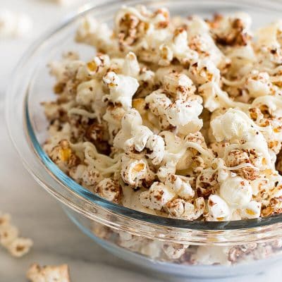 Cinnamon Bun Popcorn in a bowl.