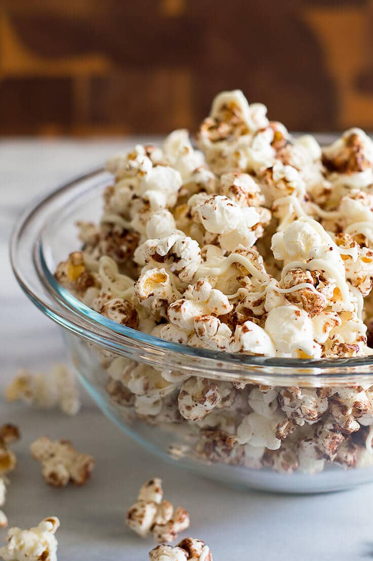 Cinnamon Bun Popcorn in a bowl.