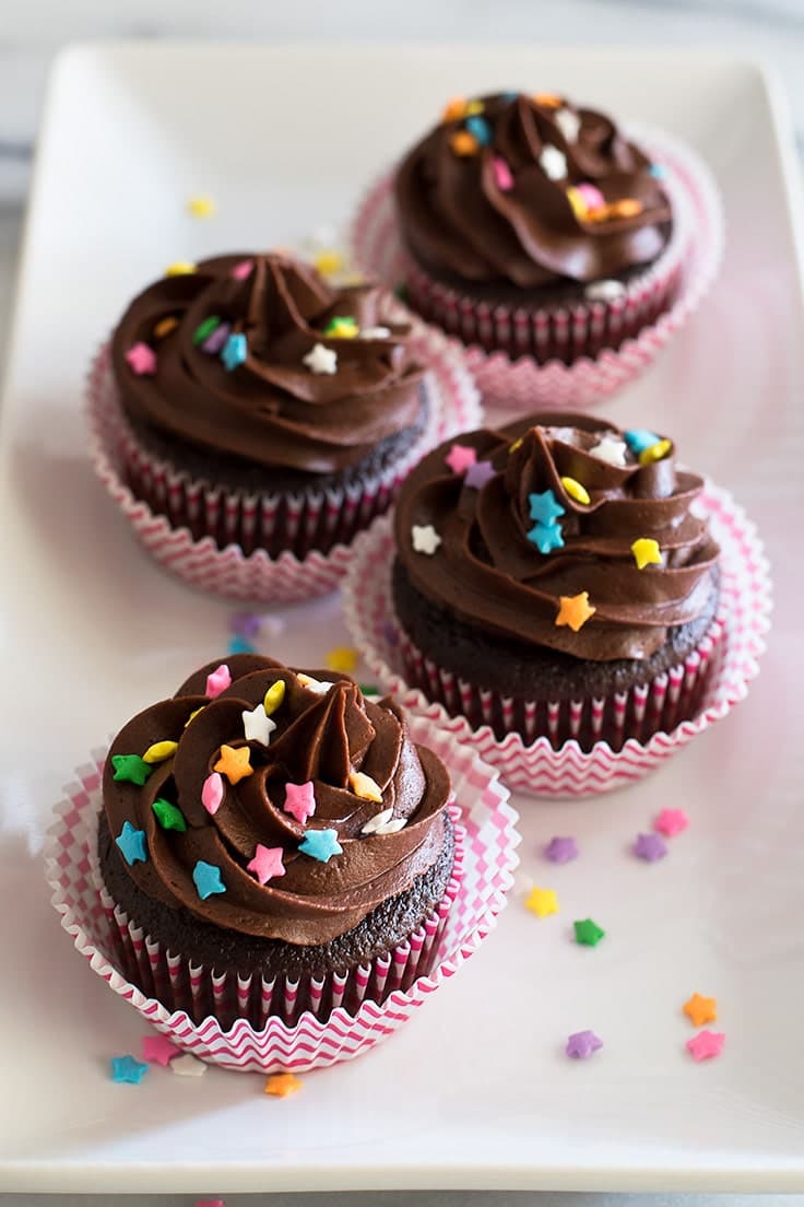 Small-batch Chocolate Cupcakes with Chocolate Buttercream: rich, delicious, and amazing! | Chocolate desserts | Small-batch Cupcakes | Small-batch Desserts |