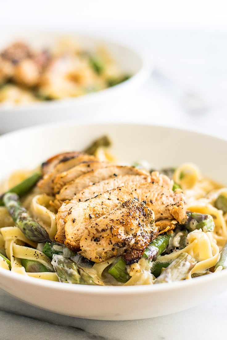 This creamy. cheesy Chicken and Asparagus Pasta is one of my family's favorite pastas! | Recipe for Two | Dinner for Two | Easy Pasta |