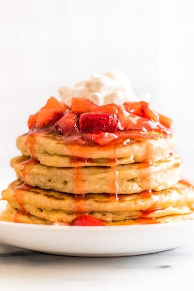Quick and Easy Strawberry Sauce for Pancakes and Waffles