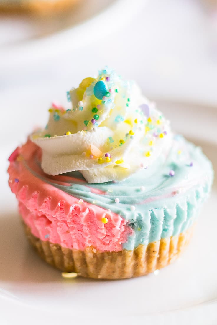 These Small-batch No-bake Unicorn Cheesecakes are so cute and easy to make!