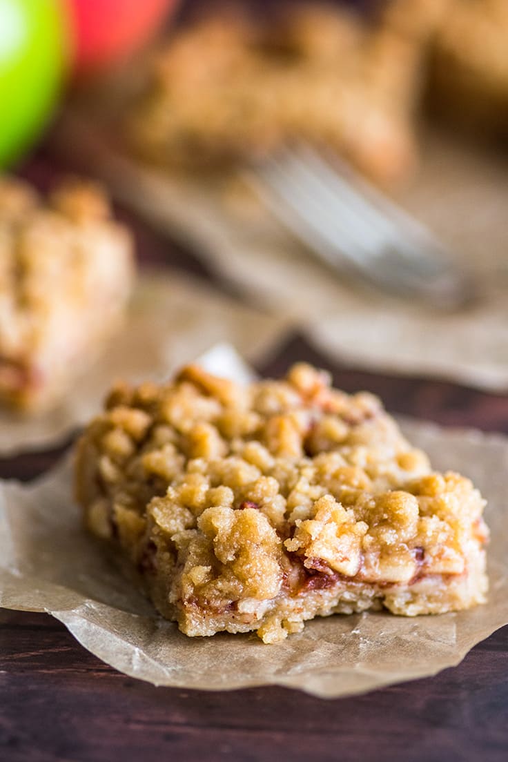 Apple pie bar slice.