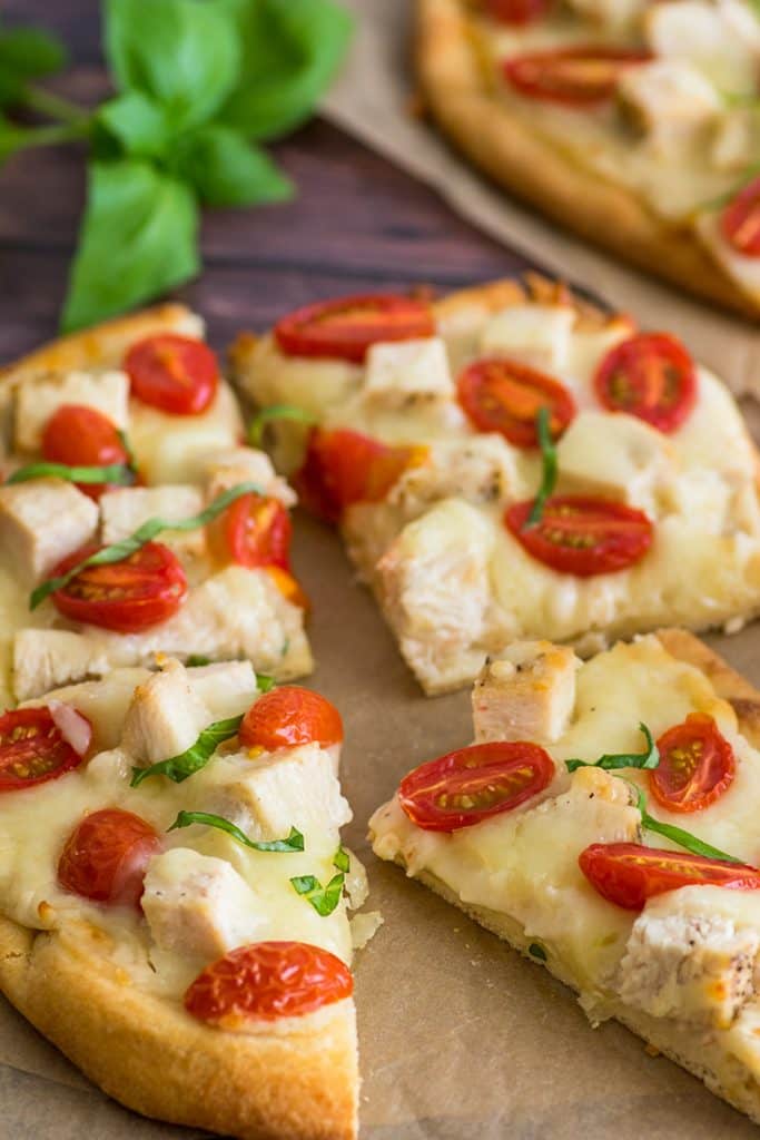 Naan Chicken Alfredo Pizza is a perfect easy dinner! | Homemade Pizza | Recipe for Two | Dinner for Two |