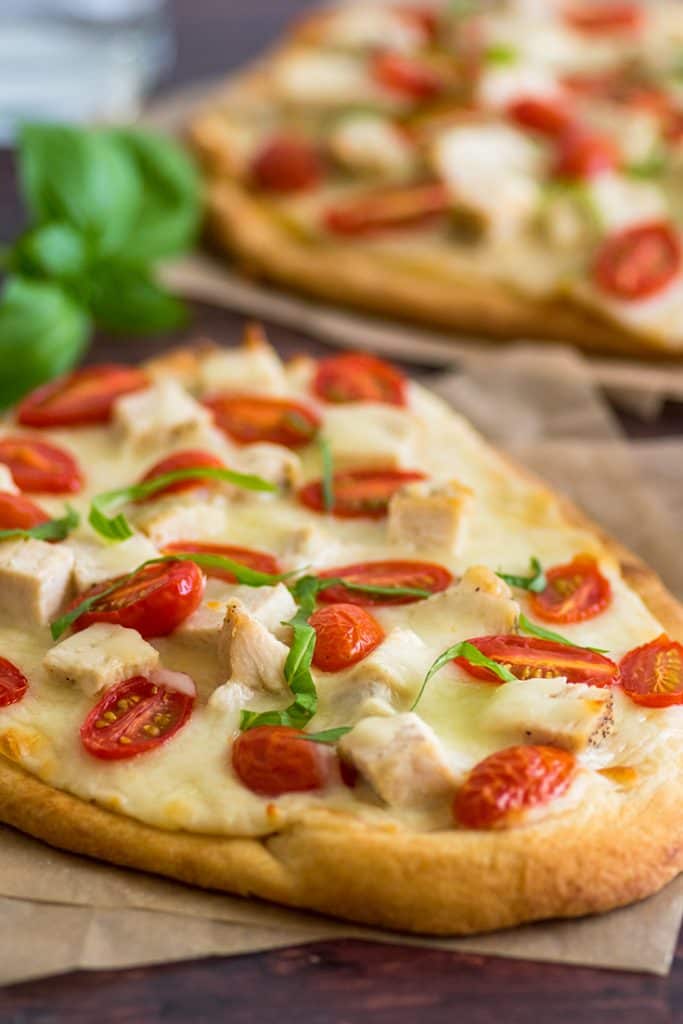 This Naan Chicken Alfredo Pizza is super easy, so good, and just a bit classier than your usual delivery pizza. | Homemade Pizza | Recipe for Two | Dinner for Two |